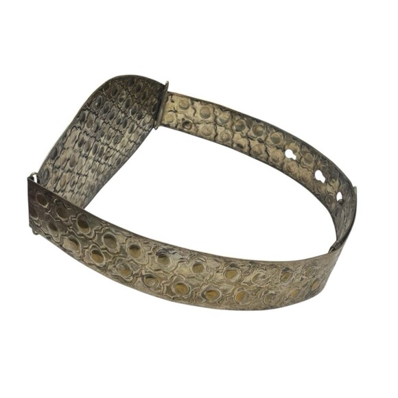 Vintage Wide Metal Textured Medallion Belt Size S/M (36\